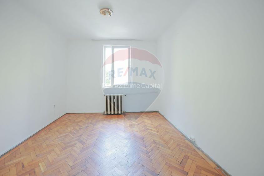 Apartament cu 2 camere de vânzare, în zona Decebal - 2