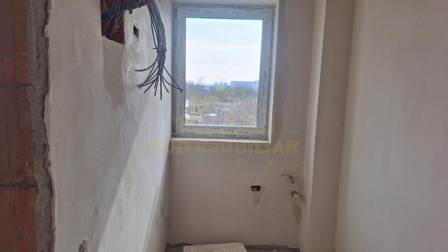 CASA P+1+M-CURTE LIBERA 130 MP-SCOLII