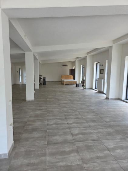 Spatiu comercial, 312 mp, P+1, zona Bals