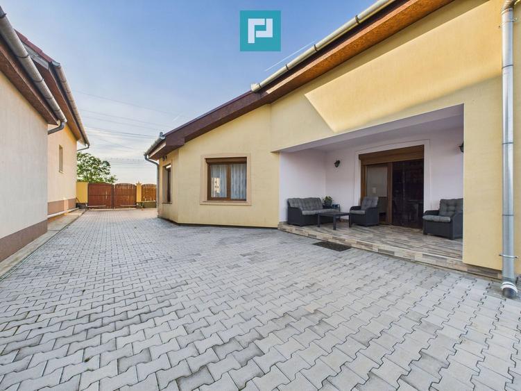 Casa P+M, Aradul Nou