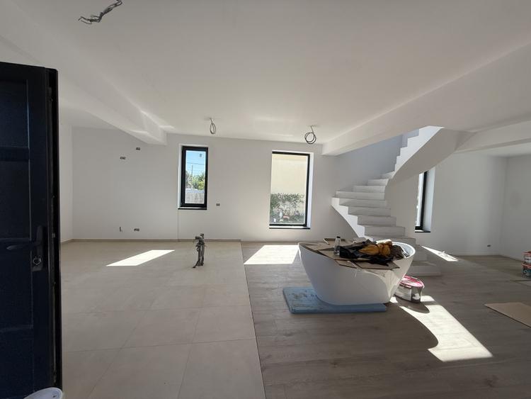 VILA INDIVIDUALA | CORBEANCA – PETRESTI | TEREN 686 mp
