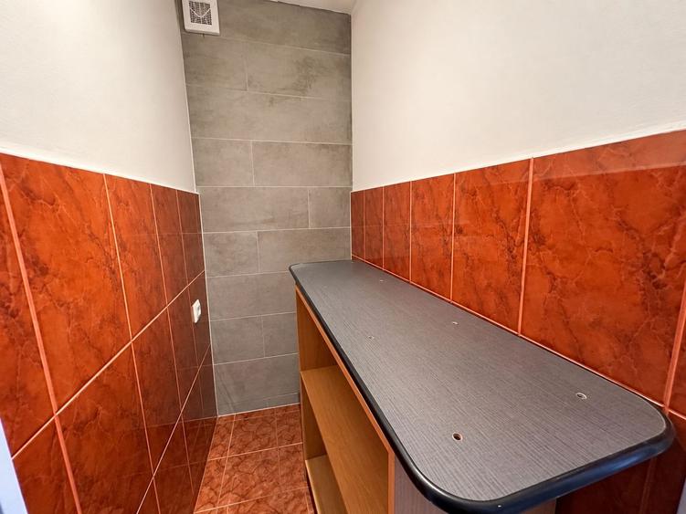 Aradului-Iulius Town | 2 Camere | Etaj Intermediar | Decomandat.