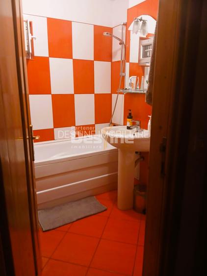 Apartament 3 camere , 2 balcoane , 2 bai ultracentral - 11