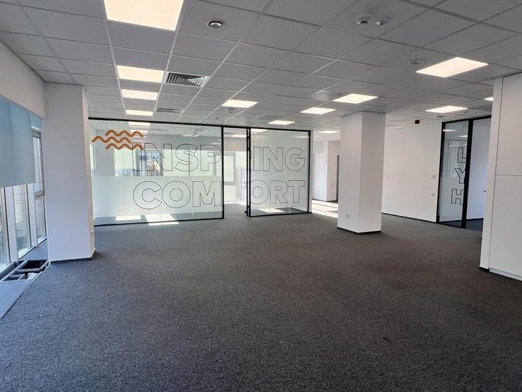 Birou ultramodern / Zona comerciala/ Acces facil