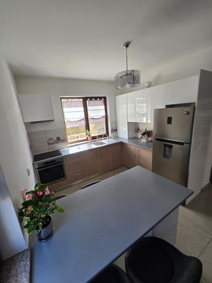 Duplex 4 camere, zona Urusagului - 12