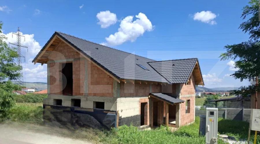 Casa individuala cu 3 dormitoare,151 mp utili,386 mp teren,Valea Popii