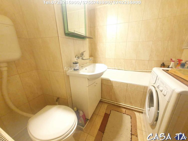 Apartament 3 camere, situat in Targu Jiu, str Victoriei (Ultracentral) - 12