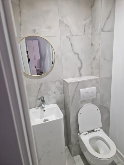 Apartament 3 camere, 87 mp, zona Damila
