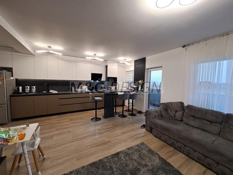 3 camere  bloc nou, 80 mp utili , balcon de 20 m