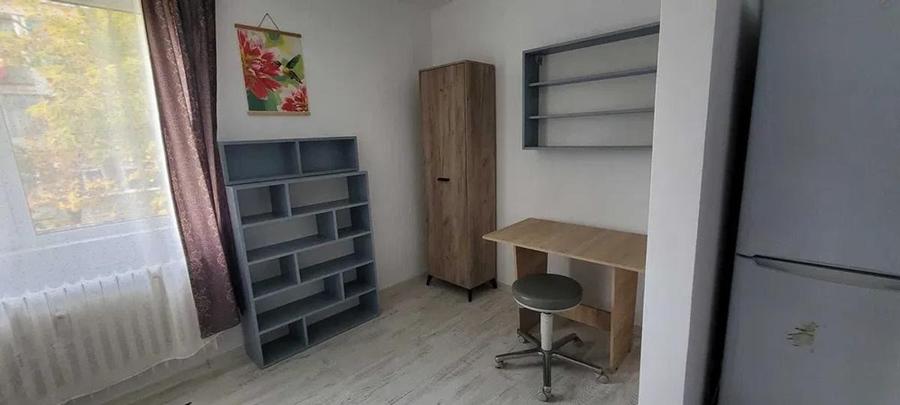 Apartament 2 camere, etajul 2/4, zona Tatarasi