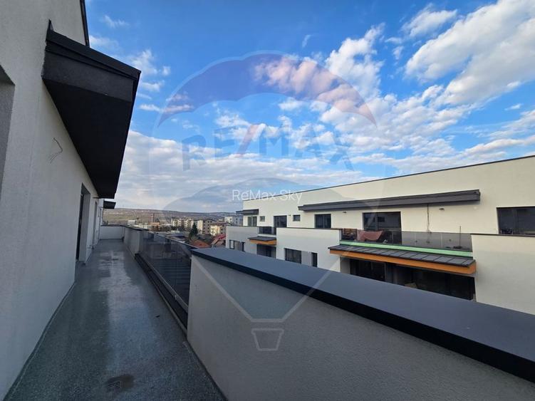 Apartament 3 camere, zona Între Lacuri - 12