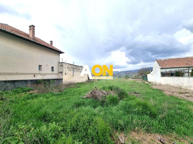 De vanzare 2950 mp teren intravilan Partos