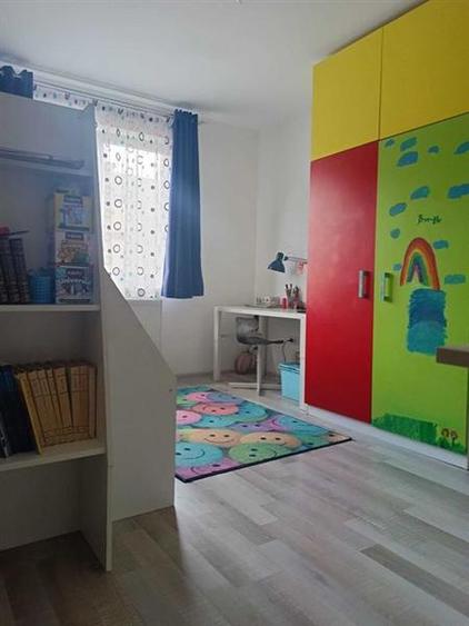 De vânzare apartament spațios și luminos în cartierul Tracto