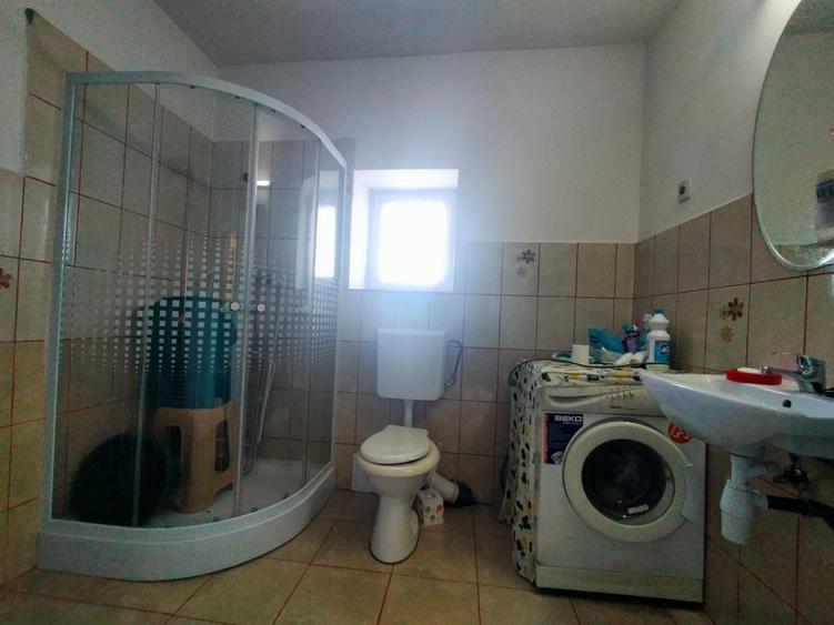 Casa de vanzare/schimb in Panticeu cu gradina mare