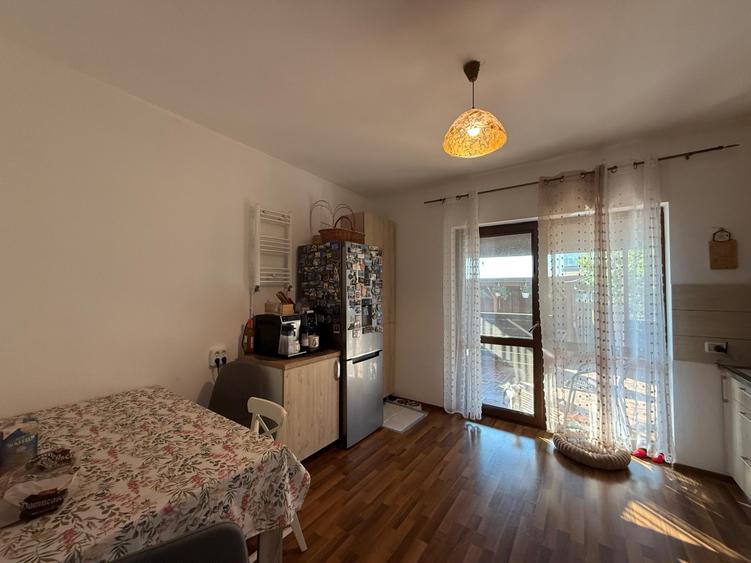 De vânzare | Casă 4 camere | Valea Lupului | Curte 200 mp | 195.000 € | Comision