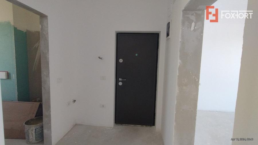 Apartament 3 camere, zona Torontalului - Etaj retras