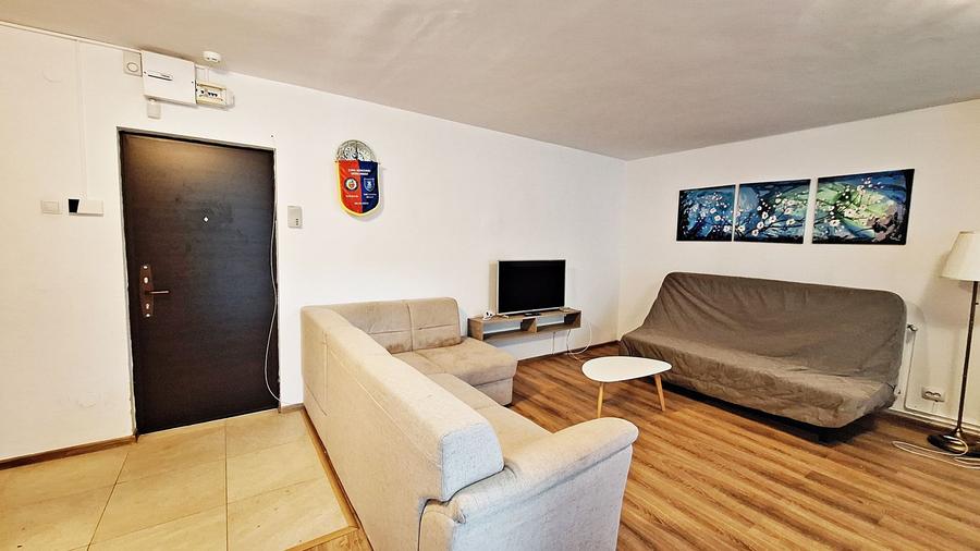 Centrul Civic, aproape de AFI, 3 camere recent renovate/mobilate, 1650