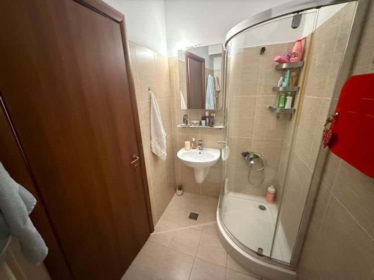 Apartament 2 camere vanzare., 5 minute metrou Jiului.
