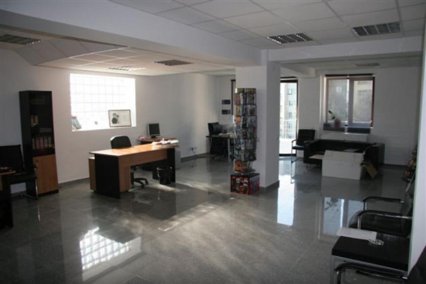 1 Mai Domeni Spatiu de birouri imobil nou 170mp