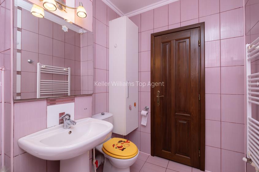Apartament cu 3 situat pe strada Mircea cel Bătrân - 8