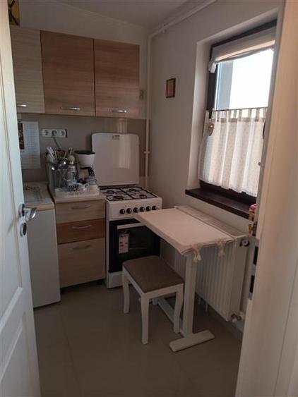 Vanzare studio Pod Constanta  Bloc 2012