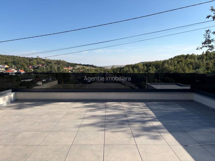 Casa individuala 4 camere, 3 bai, S+P+ET, garaj, terasa