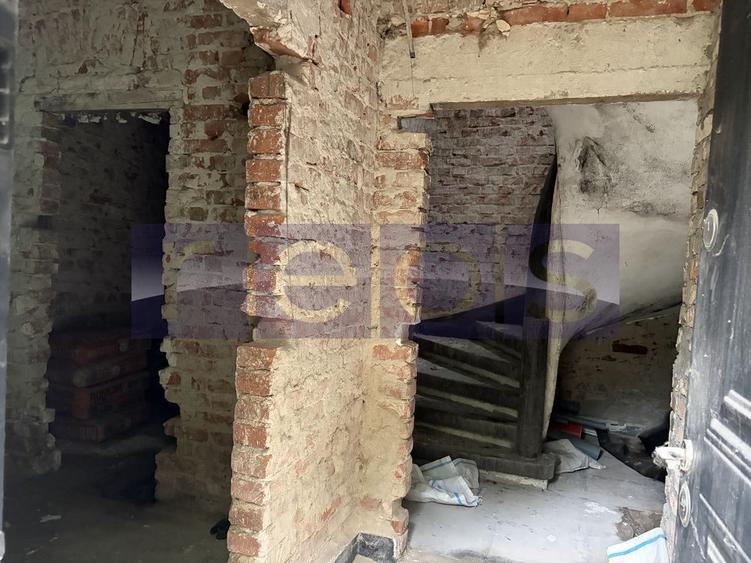 VANZARE TEREN CU VILA INDIVIDUALA DOROBANTI-FLOREASCA | 204MP |