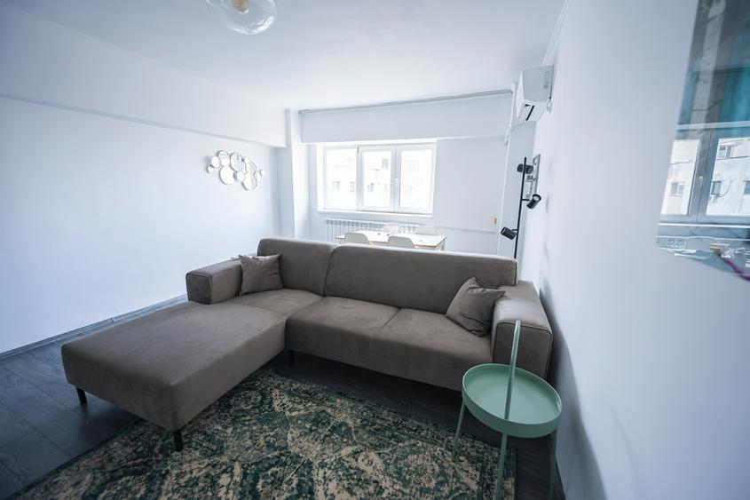 Piața Unirii – Ap 3 camere cu vedere spre Casa Poporului