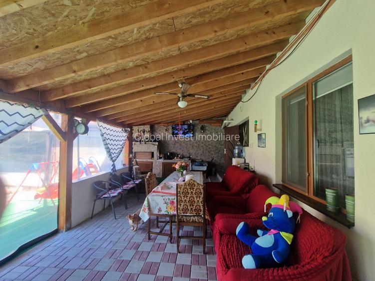 Valu lui Traian- Vila P+1, 4 camere, garaj, terasa, teren 716mp-260.000e neg - 31