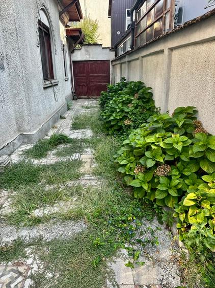 Vila individuala cu 4 camere, garaj in zona Floreasca- Barbu Vacarescu