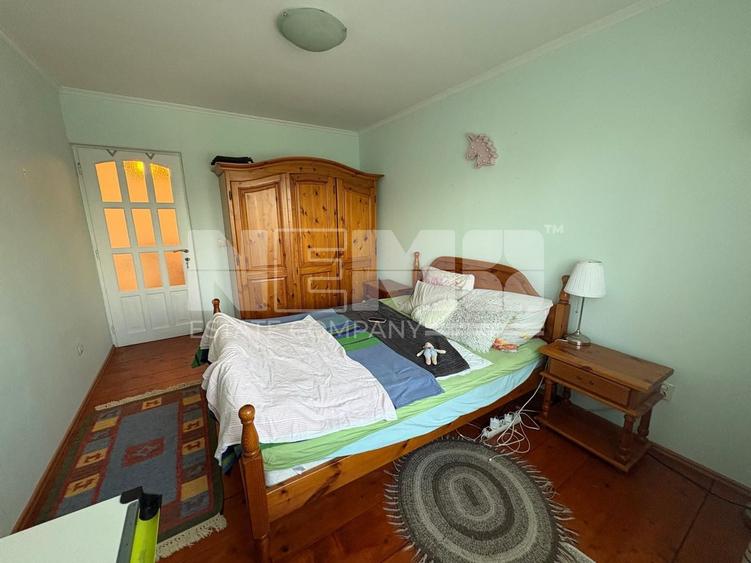 CASĂ TIP DUPLEX | ÎNTR-O ZONĂ LINIȘTITĂ | 6 CAMERE | RĂDĂUȚI