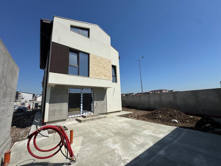 Casa Vila P+1+M