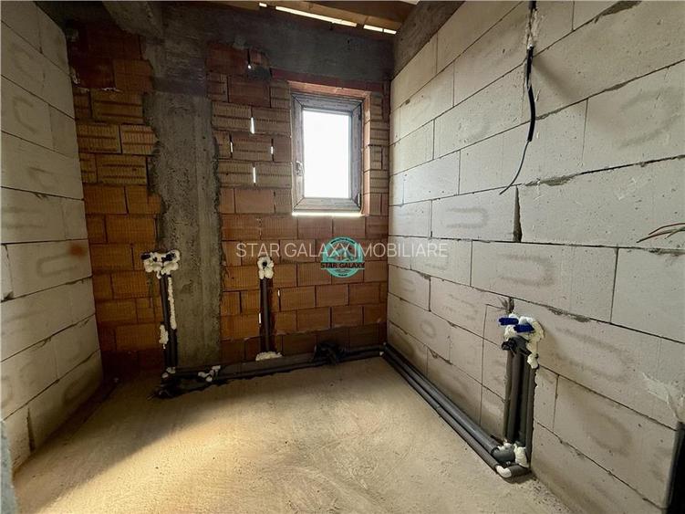 Case tip duplex de vanzare, 101 mp utili, 230 mp teren, in Corunca - 6