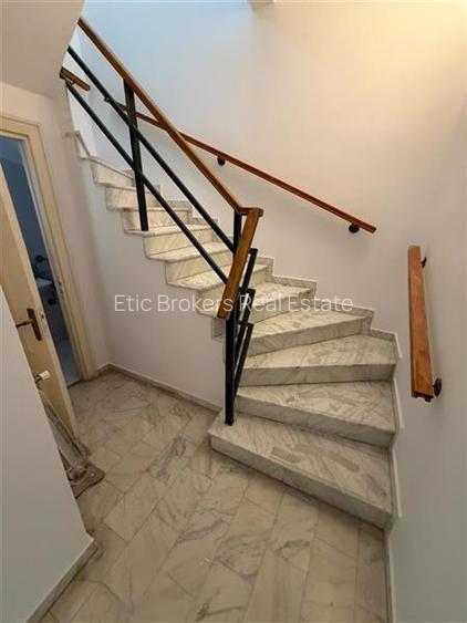 Vanzare casa Bucuresti noi, super deal, teren 1300 mp, renovata integral