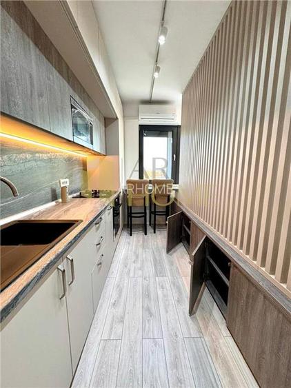 Vanzare apartament 3 camere, 2 locuri parcare, in Ploiesti, zona 9Mai - 17