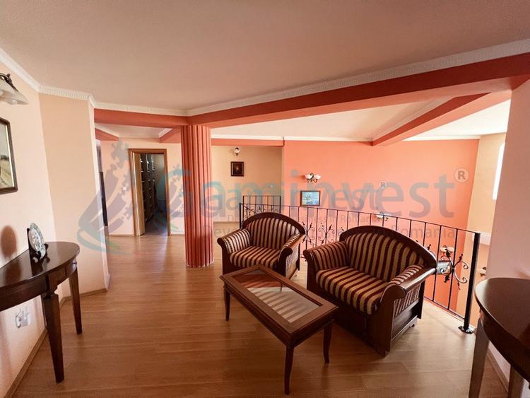 Vila spatioasa de vanzare in EXCLUSIVITATE in Oradea, Bihor