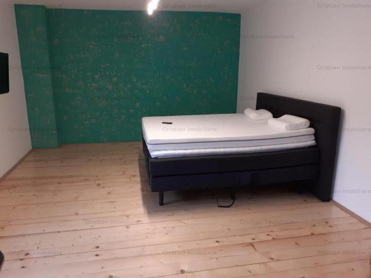 1100mp util IMENSA VILA P+1+M+ 2 spatii comerciale, zona Centrala