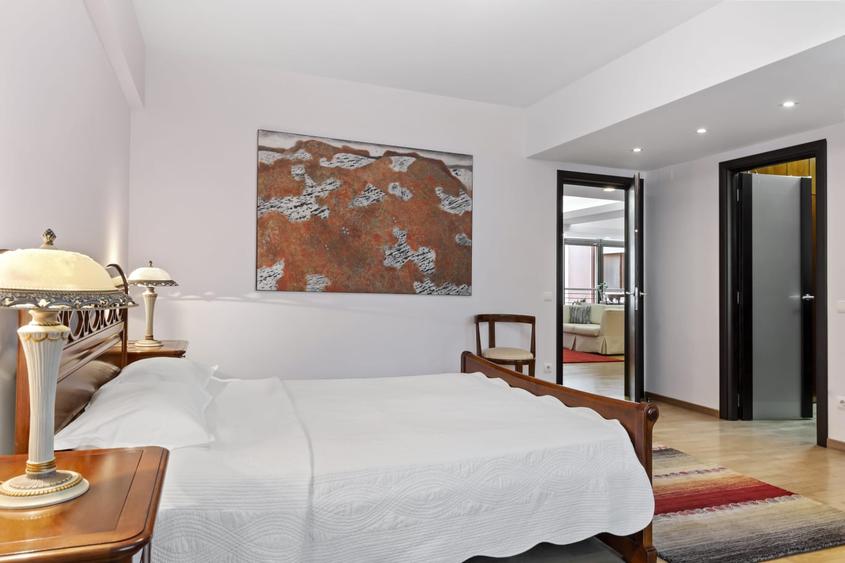 3 CAMERE | ARCUL DE TRIUMF | KISELEFF | 140 MP UTILI | PARCARE |