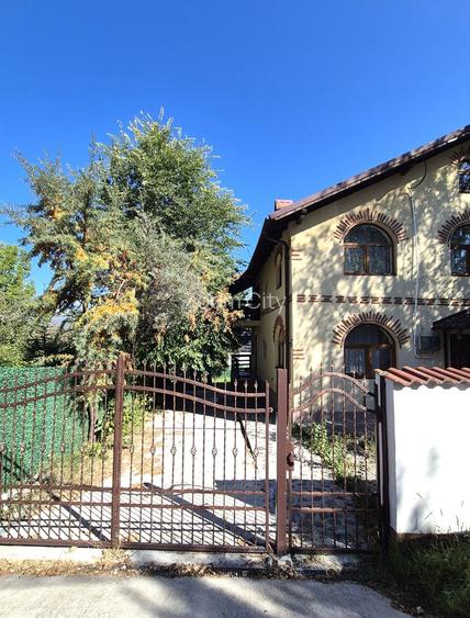 COMISION 0% - Casa cu view specataculos, D+P+M 236mp teren 436mp Campulung Arges
