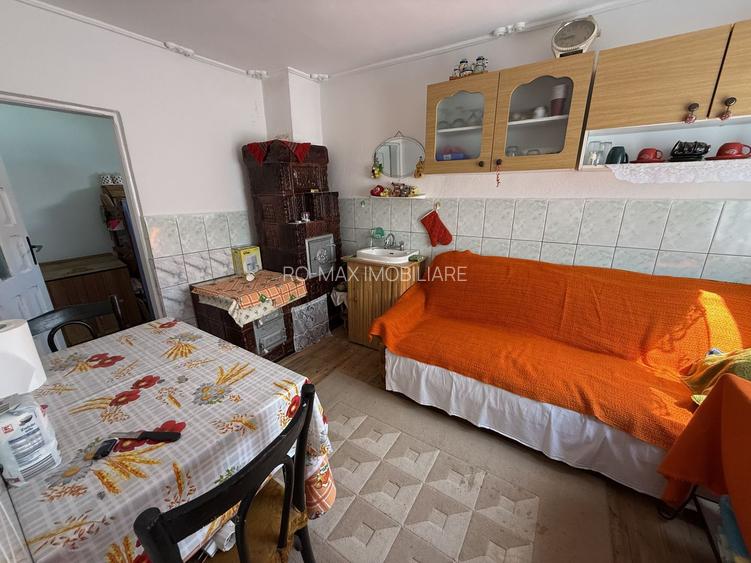 Casă parter+mansarda 80 mp+ teren intravilan 476 mp Sotrile Prahova ! - 13