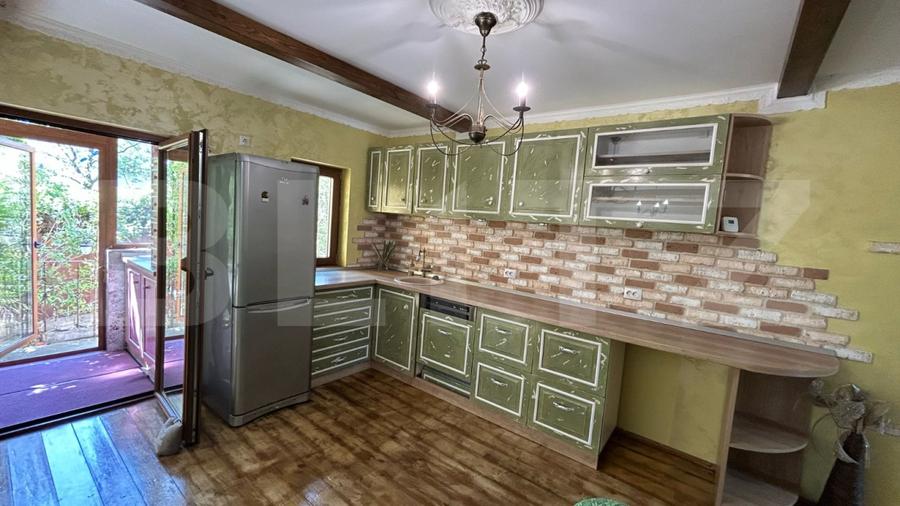 Apartament 5 camere, 135 mp, terasa 250 mp, zona Visani