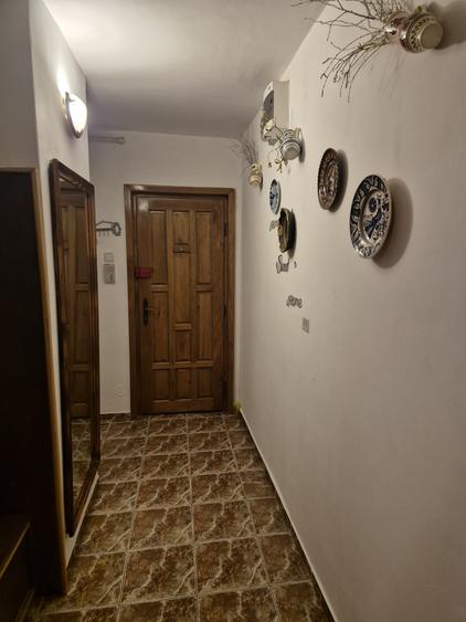 Apartament 3 camere în Răcădău