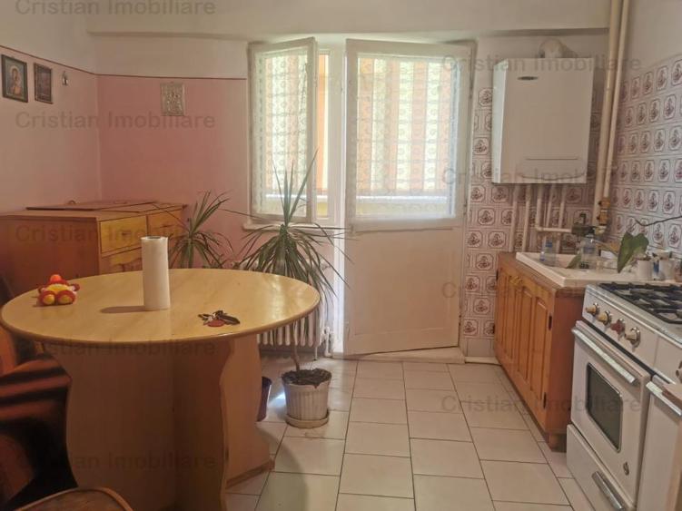 Scolilor 3 cam 70mp conf.1 Decomandat Mobilat utilat , balcon 7m