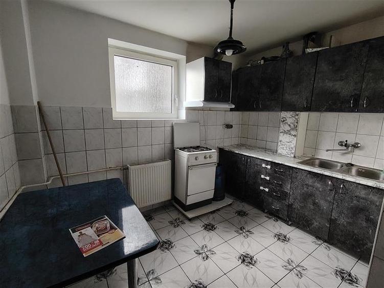 Apartament cu 2 camere (Gheorgheni, Car. Bucin 26 C)