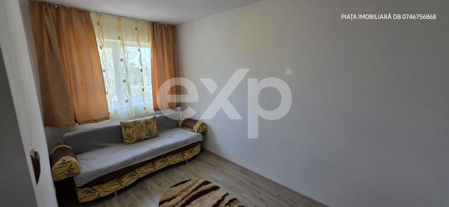 De închiriat: Apartament 3 camere semi-decomandat –Cartier Micro 9, Târgoviște