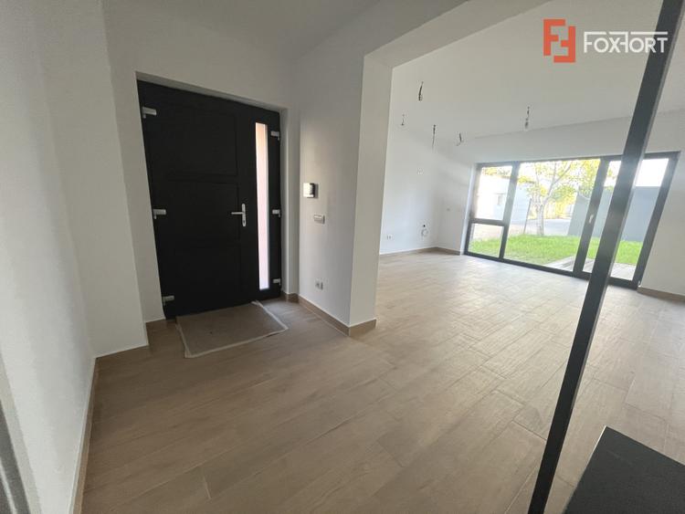 Casa individuala cu 4 camere si teren de 190 mp - zona Buziasului