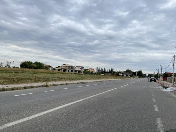LOTURI teren INTRAVILAN situate pe Str. CUZA VODA