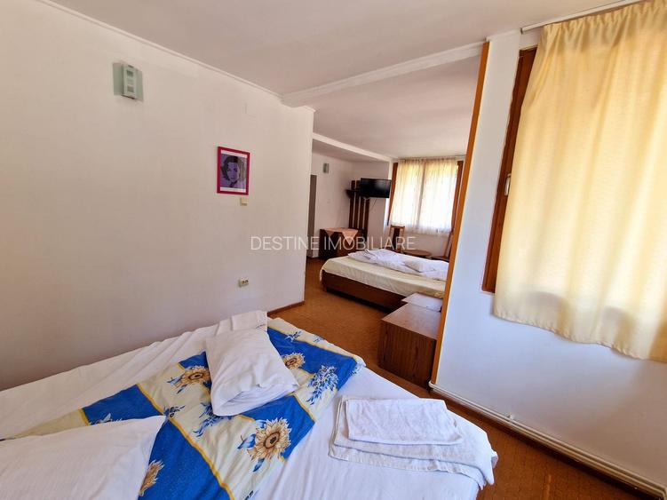 Pensiune de vânzare I Predeal | Teren 600 mp | 14 dormitoare I 12 bai - 8