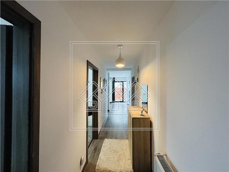 Ap cu 3 camere, 2 bai, gradina si loc de parcare - C. Arhitectilor
