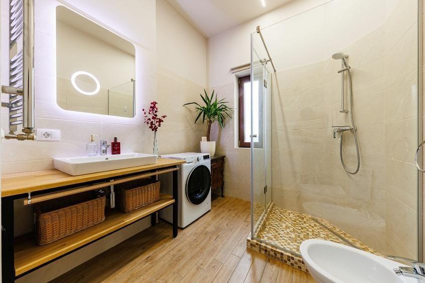 Apartament 2 camere | vedere Bega | cladire istorica